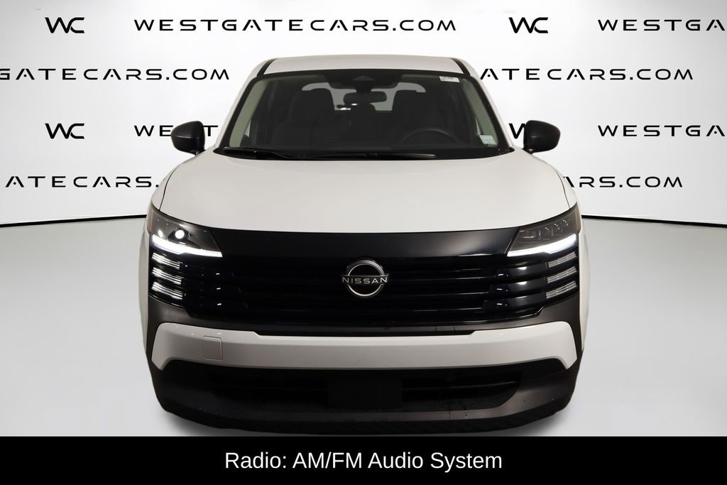 Used 2025 Nissan Kicks S image 2