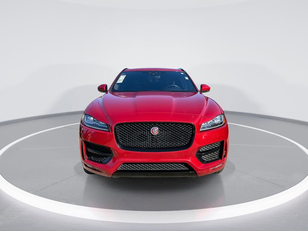 Used 2018 Jaguar F-PACE R-Sport image 3