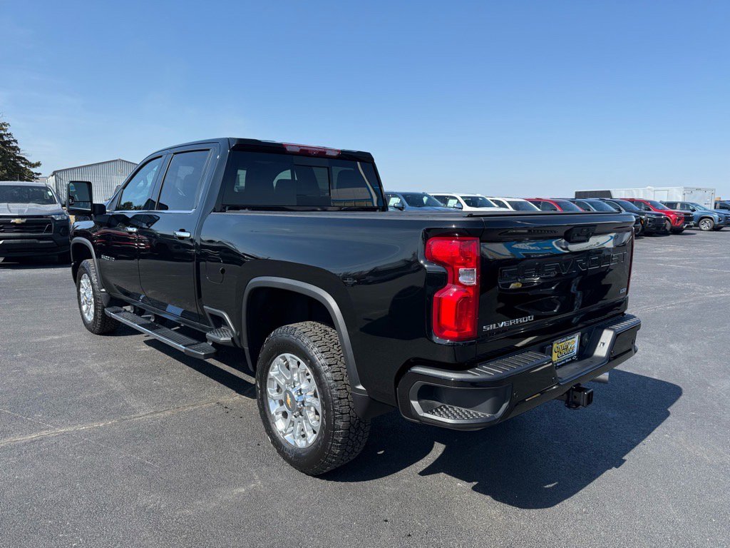 Used 2024 Chevrolet Silverado 3500 LTZ w/ LTZ Plus Package video 2