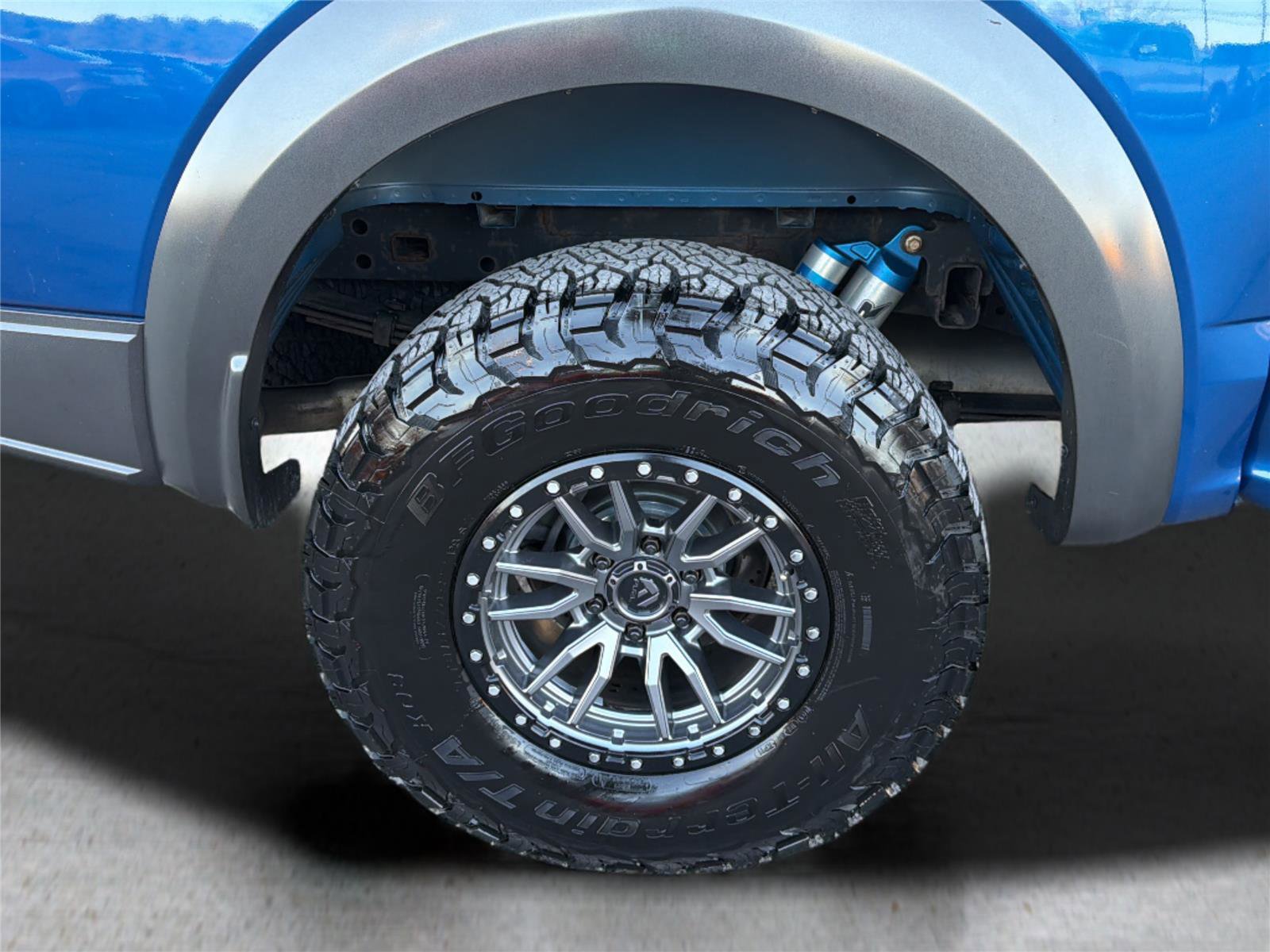 Used 2017 Ford F150 Raptor w/ Equipment Group 802A Luxury image 40