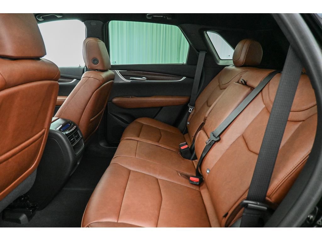 New 2026 Cadillac XT5 Sportv w/ LPO, Onyx Lite Package image 12