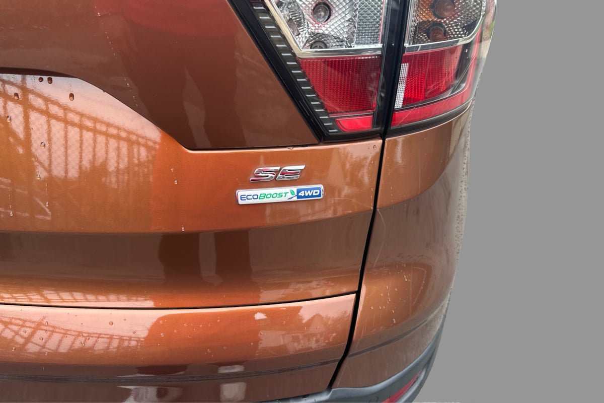 Used 2017 Ford Escape SE w/ Equipment Group 201A AWD/4WD image 38