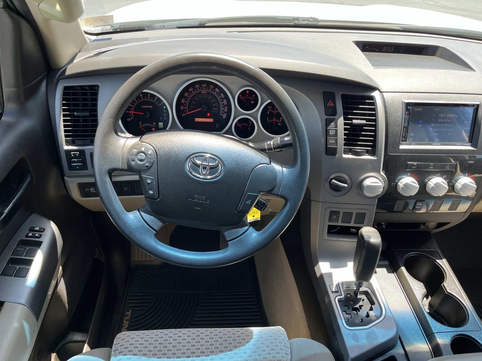 Used 2010 Toyota Tundra 4x4 Double Cab image 13