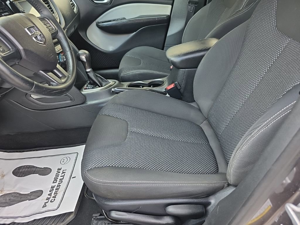 Used 2016 Dodge Dart SXT w/ Rallye Appearance Group image 2