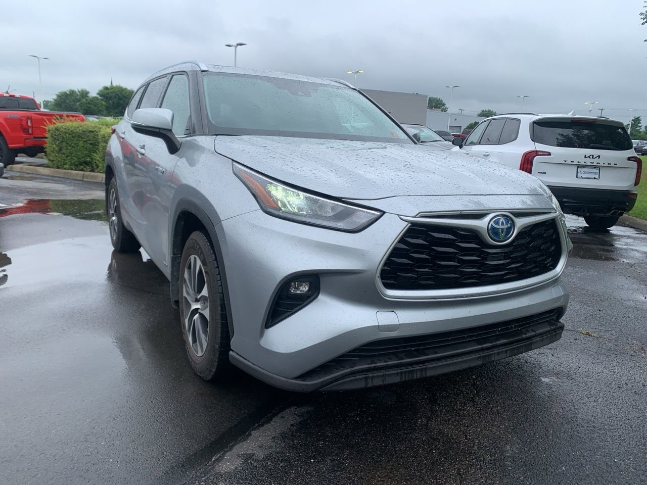 Used 2020 Toyota Highlander XLE