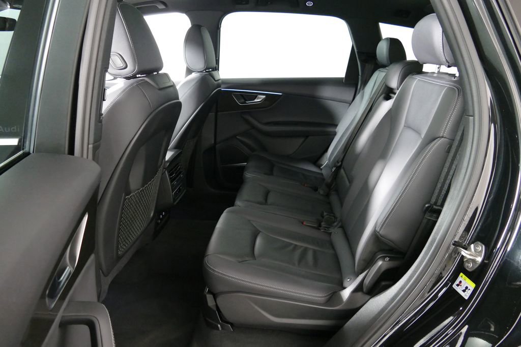 Used 2025 Audi Q7 3.0T Premium Plus AWD/4WD image 4