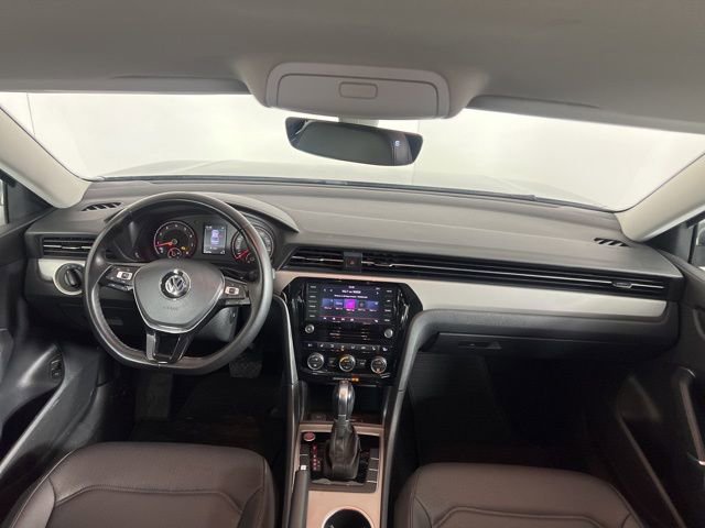 Used 2020 Volkswagen Passat 2.0T SE image 18