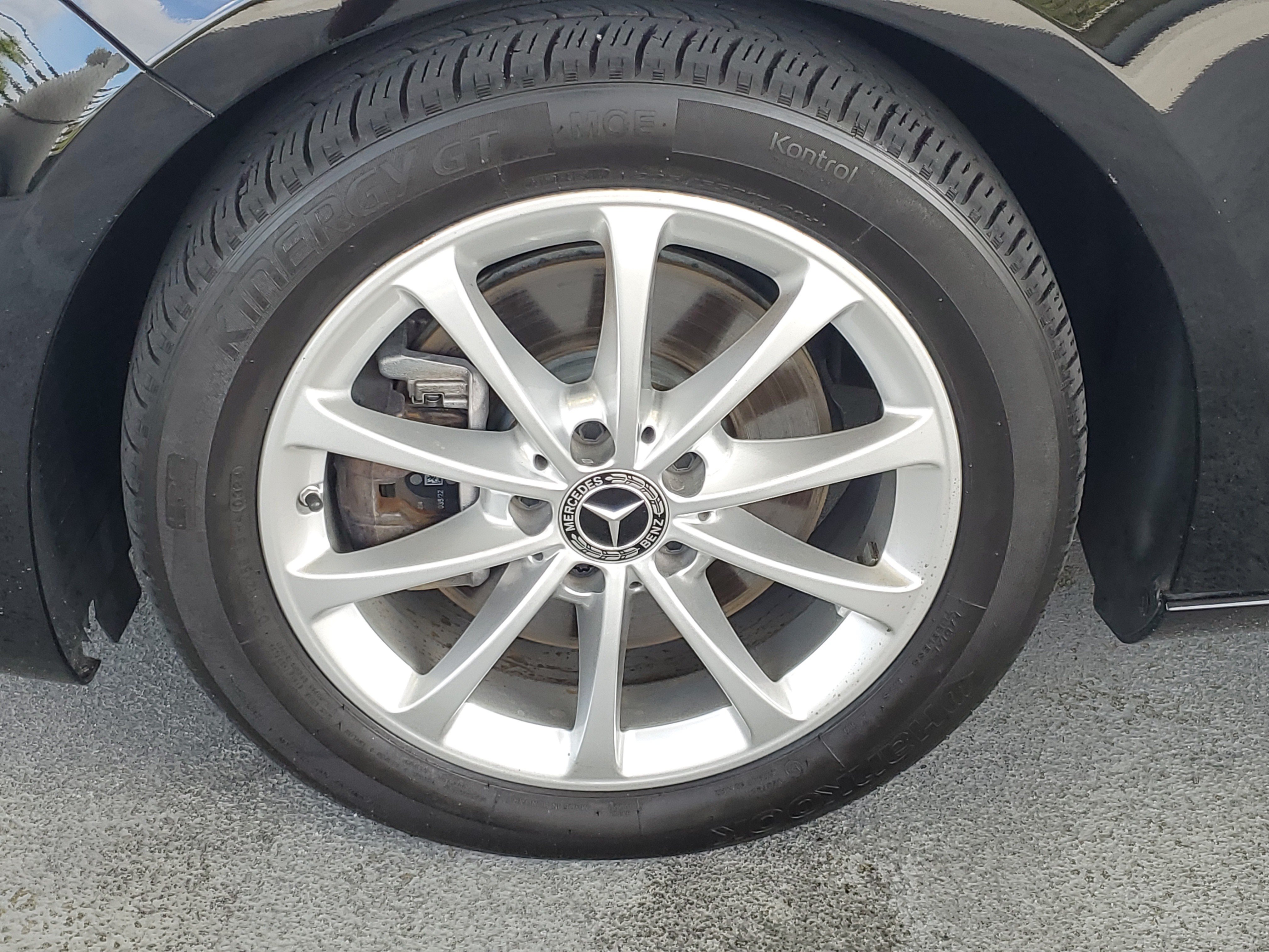 Used 2022 Mercedes-Benz A 220 image 5