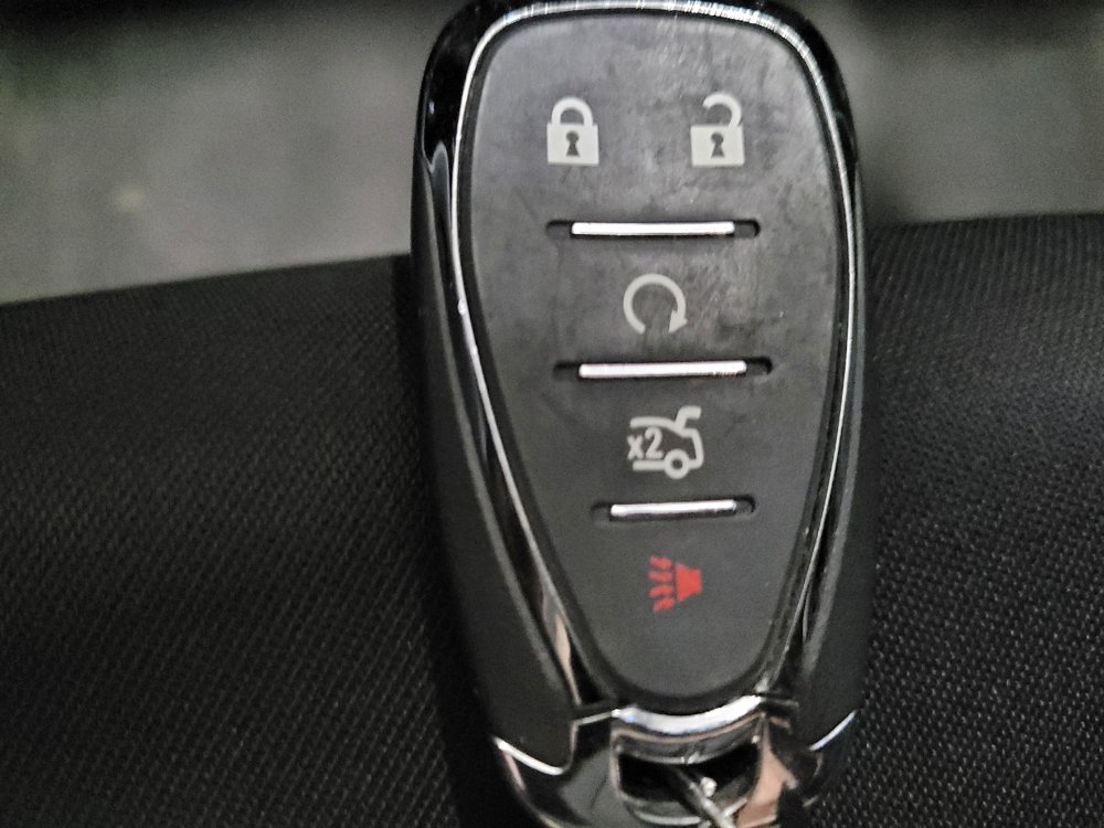 Used 2021 Chevrolet Malibu LT FWD image 32