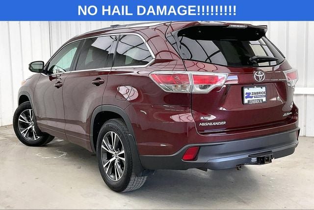 Used 2016 Toyota Highlander XLE AWD/4WD image 11