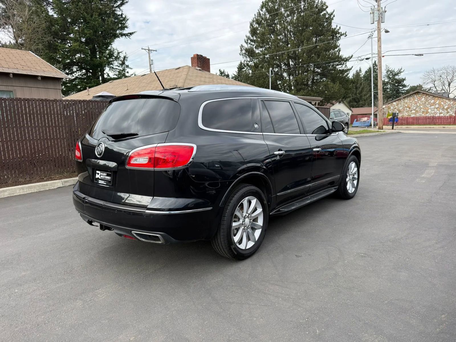 Used 2015 Buick Enclave Premium w/ Experience Buick Package FWD image 4