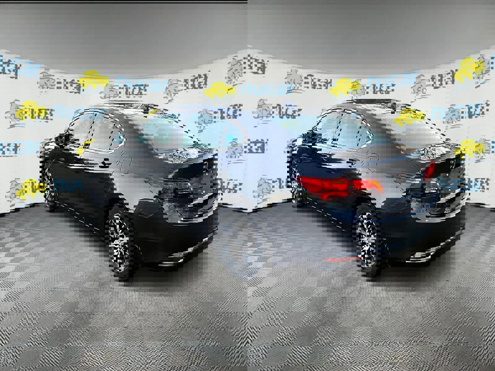 Used 2015 Acura TLX w/ Technology Package image 3