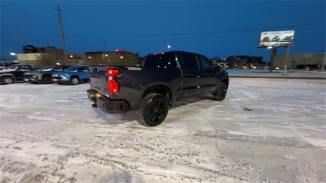 Used 2022 Chevrolet Silverado 1500 Custom Trail Boss w/ LPO, Dark Essentials Package image 8