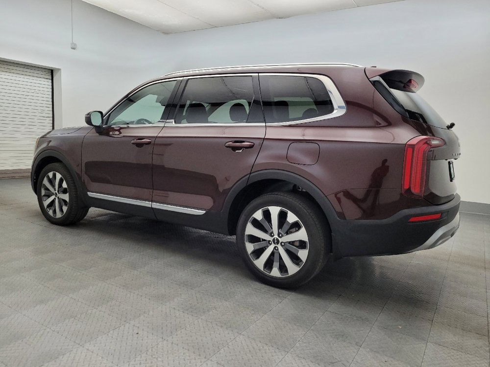 Used 2022 Kia Telluride EX w/ EX Premium Package image 3