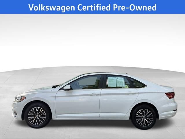 Certified 2021 Volkswagen Jetta SE w/ SE Cold Weather Package image 2