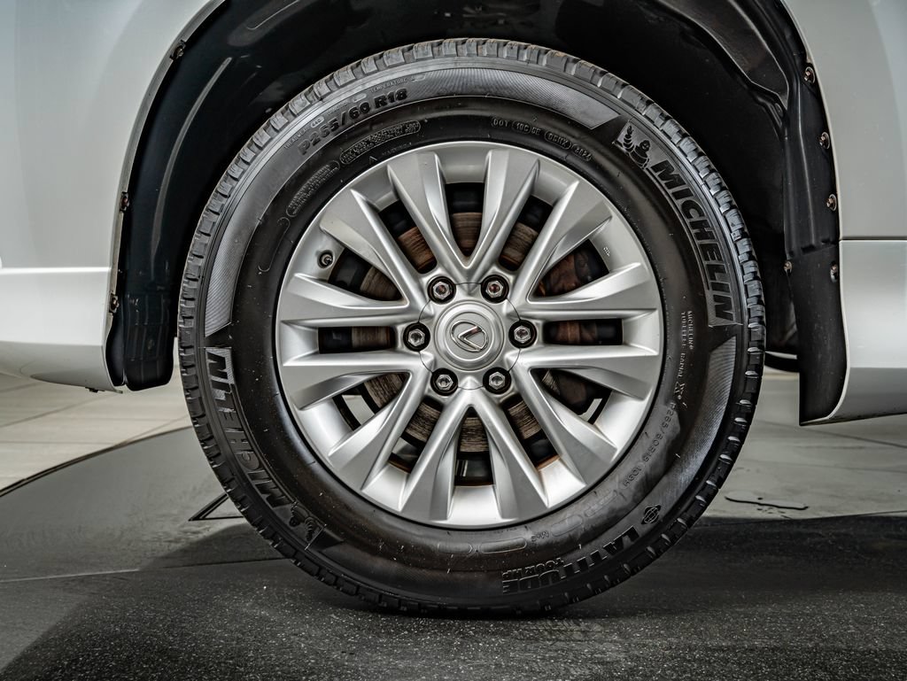 Used 2014 Lexus GX 460 w/ Premium Package AWD/4WD image 10