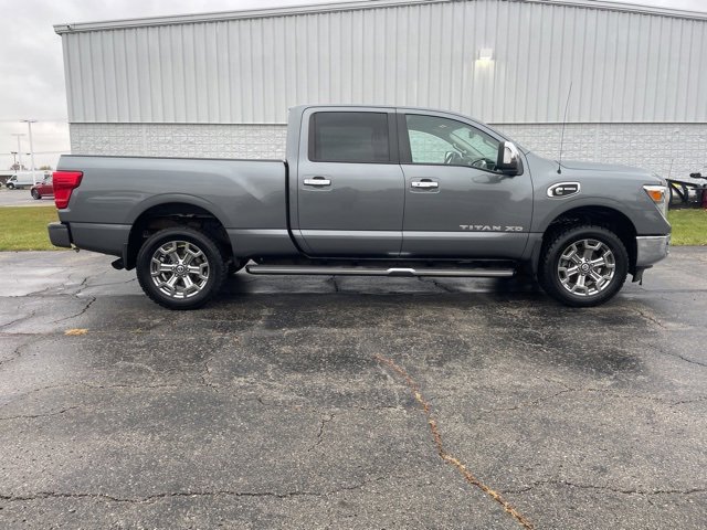 Used 2018 Nissan Titan SL w/ Chrome Package image 16