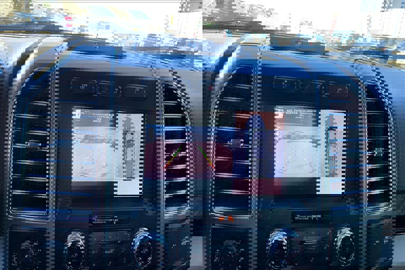 Used 2019 Ford F150 Limited w/ Trailer Tow Package image 26