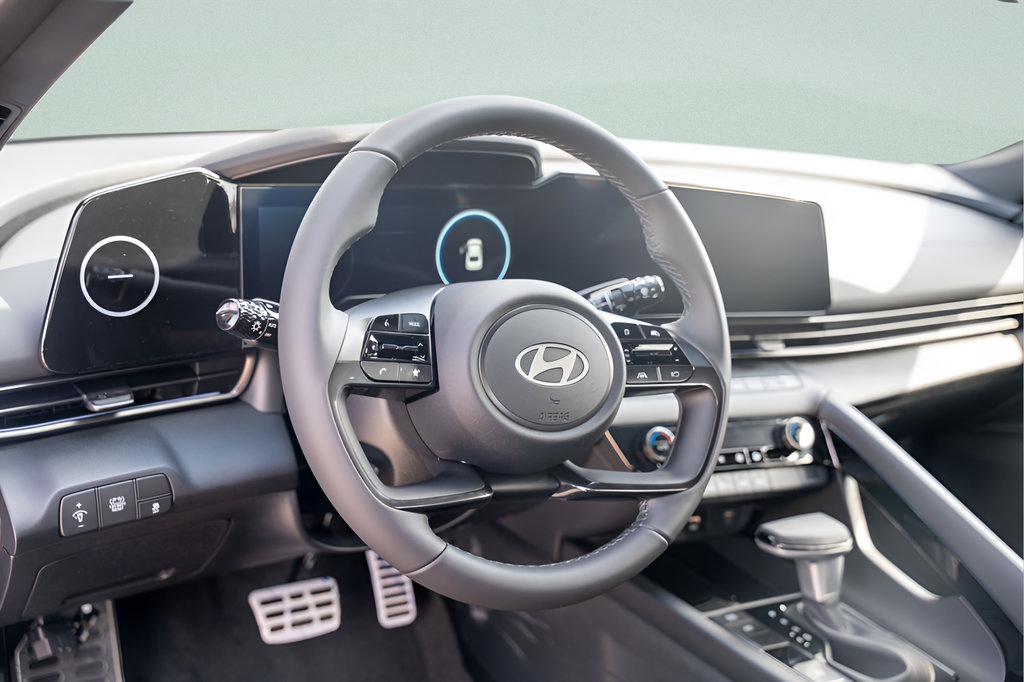 New 2025 Hyundai Elantra SEL FWD image 21