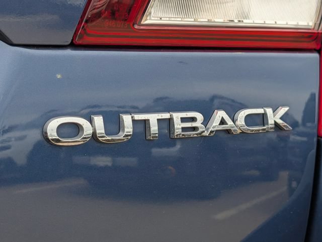 Used 2019 Subaru Outback 2.5i Limited AWD/4WD image 14