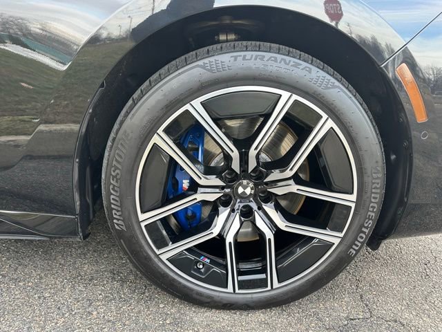 Used 2024 BMW 760i xDrive w/ Executive Package image 13