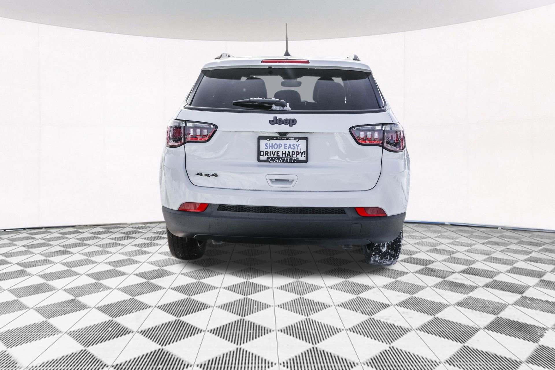 New 2026 Jeep Compass Latitude image 11