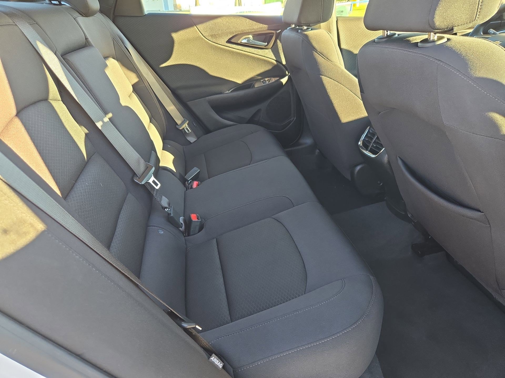 Used 2024 Chevrolet Malibu LT image 30