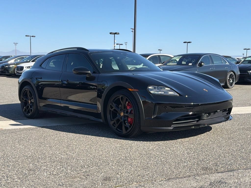 Used 2025 Porsche Taycan 4S AWD/4WD image 5