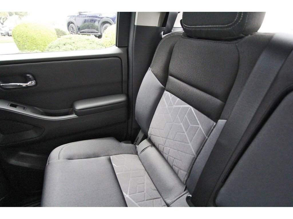 New 2026 Nissan Frontier SV w/ SV Convenience Package RWD image 11