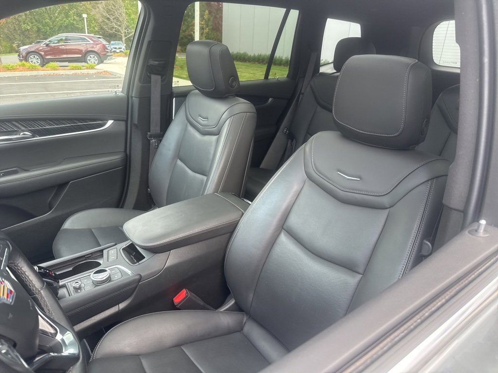 Certified 2025 Cadillac XT6 Premium Luxury image 16
