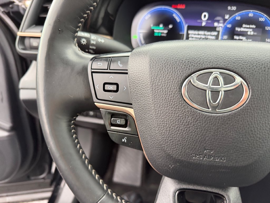 Used 2024 Toyota Crown AWD/4WD image 19