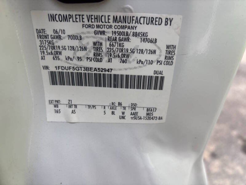 Used 2011 Ford F550 2WD Regular Cab Super Duty w/ Payload Upgrade Pkg image 20