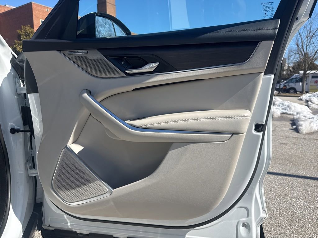 Used 2021 Jaguar F-PACE S image 31