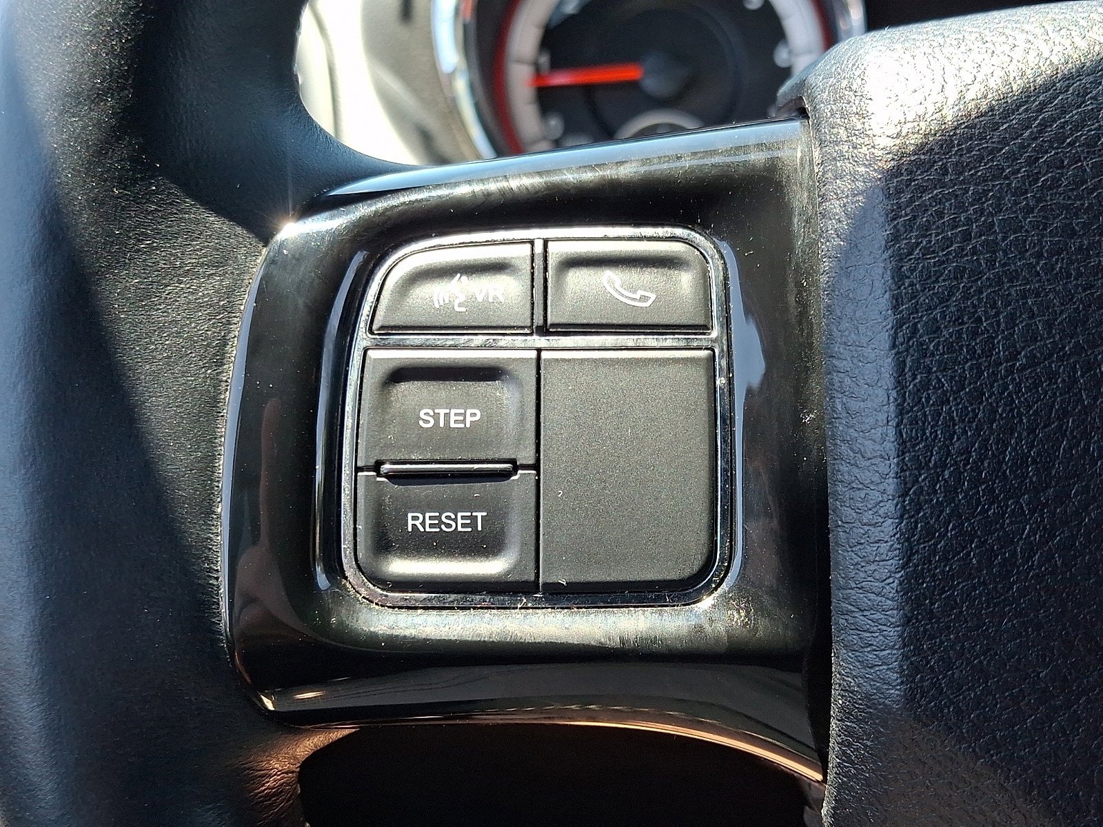 Used 2017 Dodge Grand Caravan SXT w/ Driver Convenience Group FWD image 22