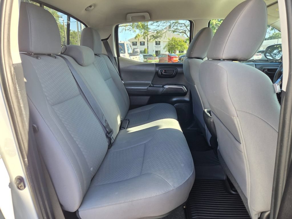 Used 2021 Toyota Tacoma SR5 RWD image 17
