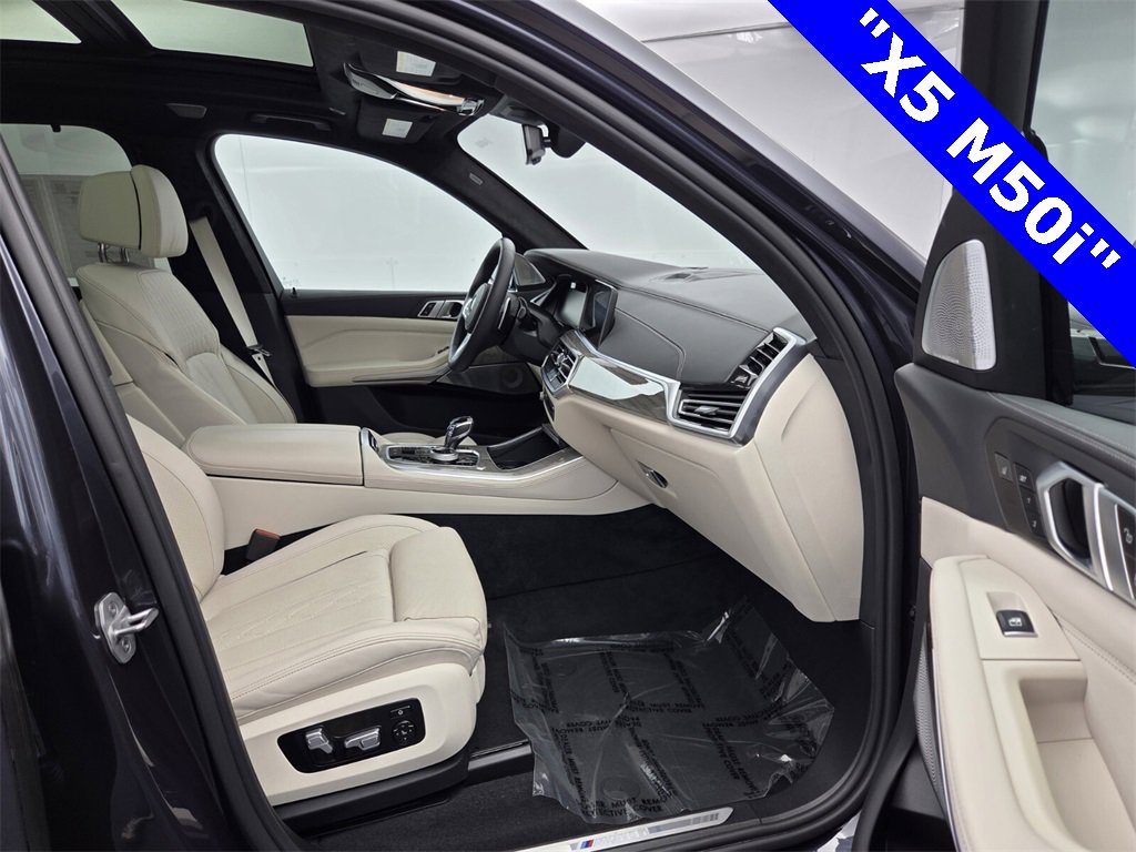 Used 2021 BMW X5 M50i w/ Executive Package image 18