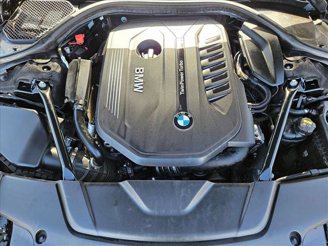 Used 2017 BMW 740i xDrive image 21