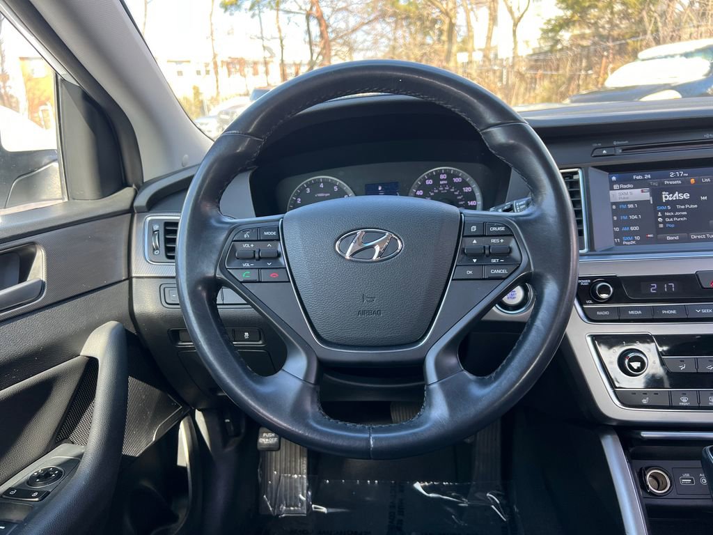 Used 2017 Hyundai Sonata Sport w/ Value Edition Package 02 image 21