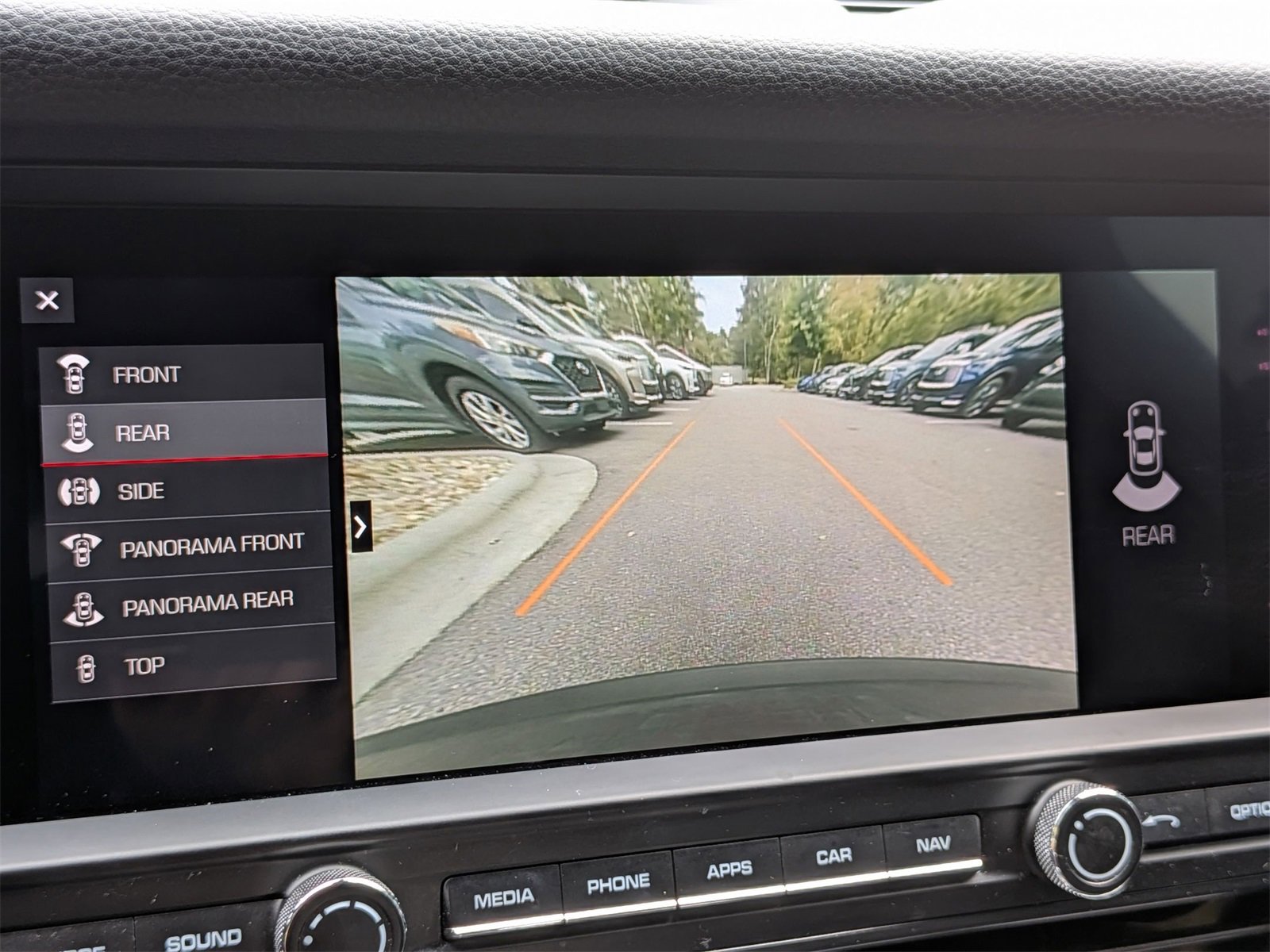 Used 2021 Porsche Macan image 24