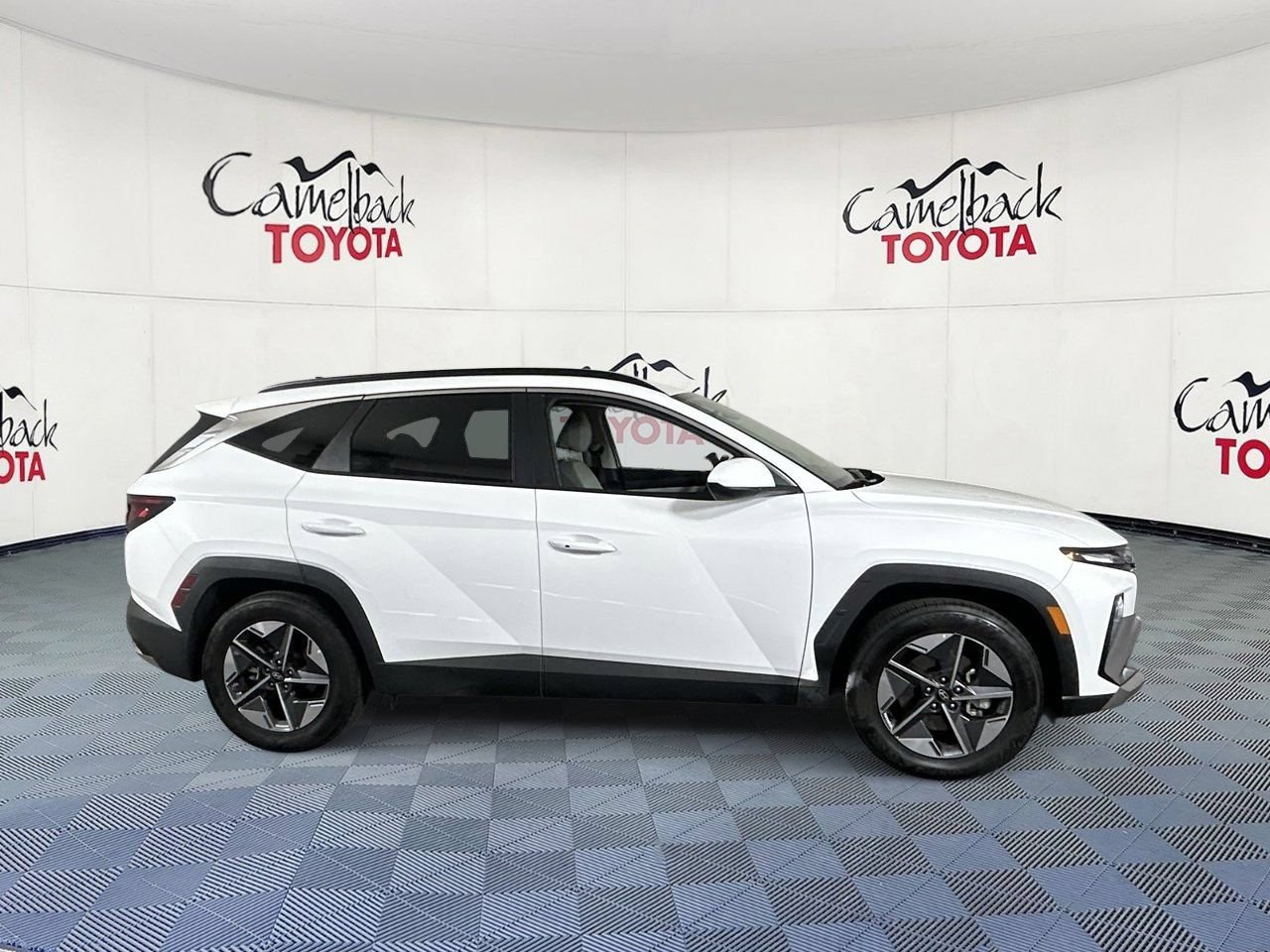 Used 2026 Hyundai Tucson SEL FWD image 9