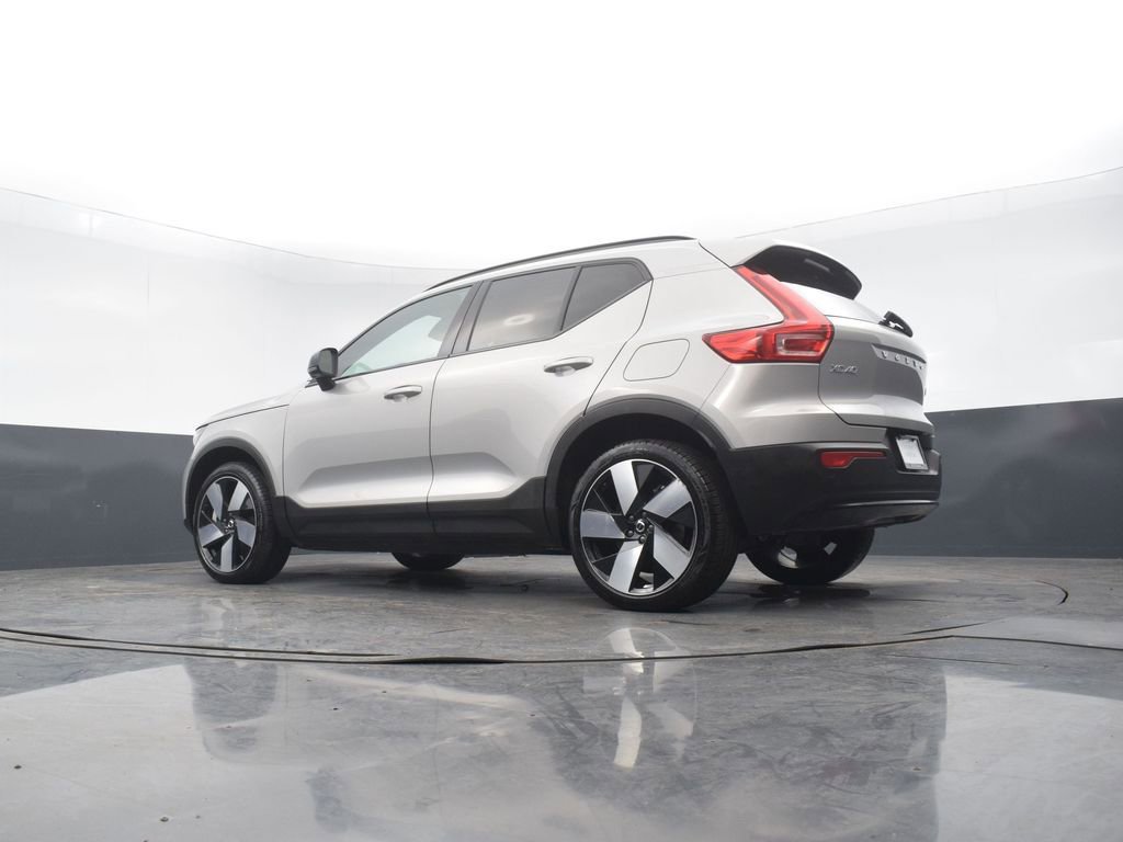 Used 2023 Volvo XC40 Recharge Plus w/ Protection Package Premier AWD/4WD image 50