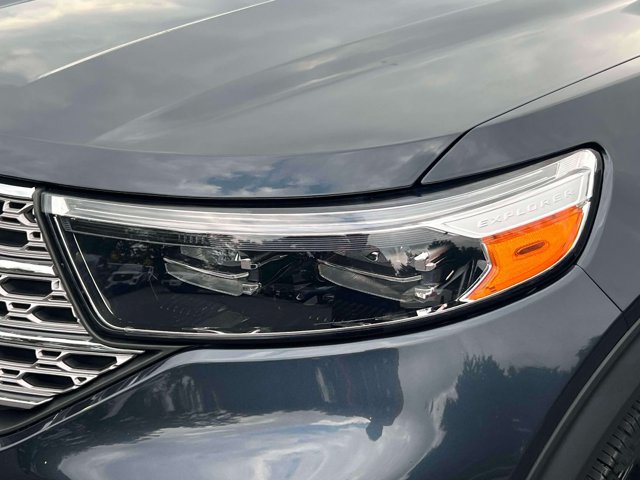 Used 2022 Ford Explorer Limited w/ Limited Technology Package AWD/4WD image 11