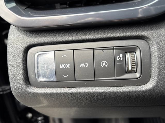Used 2026 GMC Acadia AT4 AWD/4WD image 16