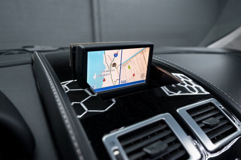 Used 2007 Aston Martin V8 Vantage Roadster image 32