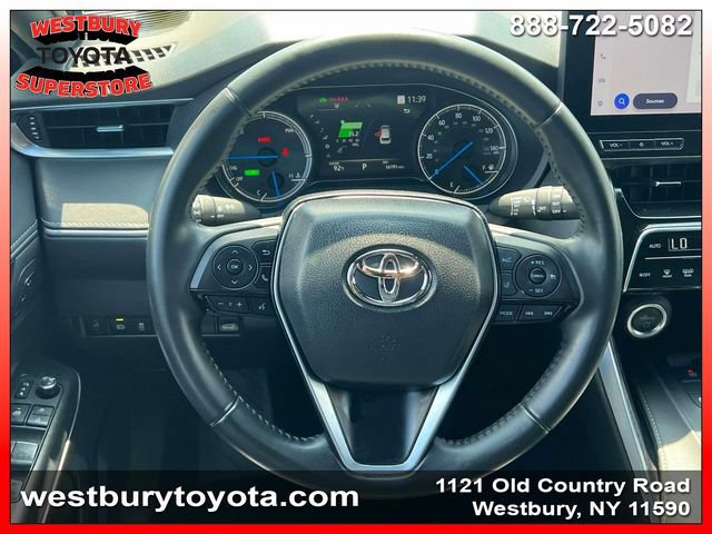 Certified 2024 Toyota Venza XLE AWD/4WD image 15