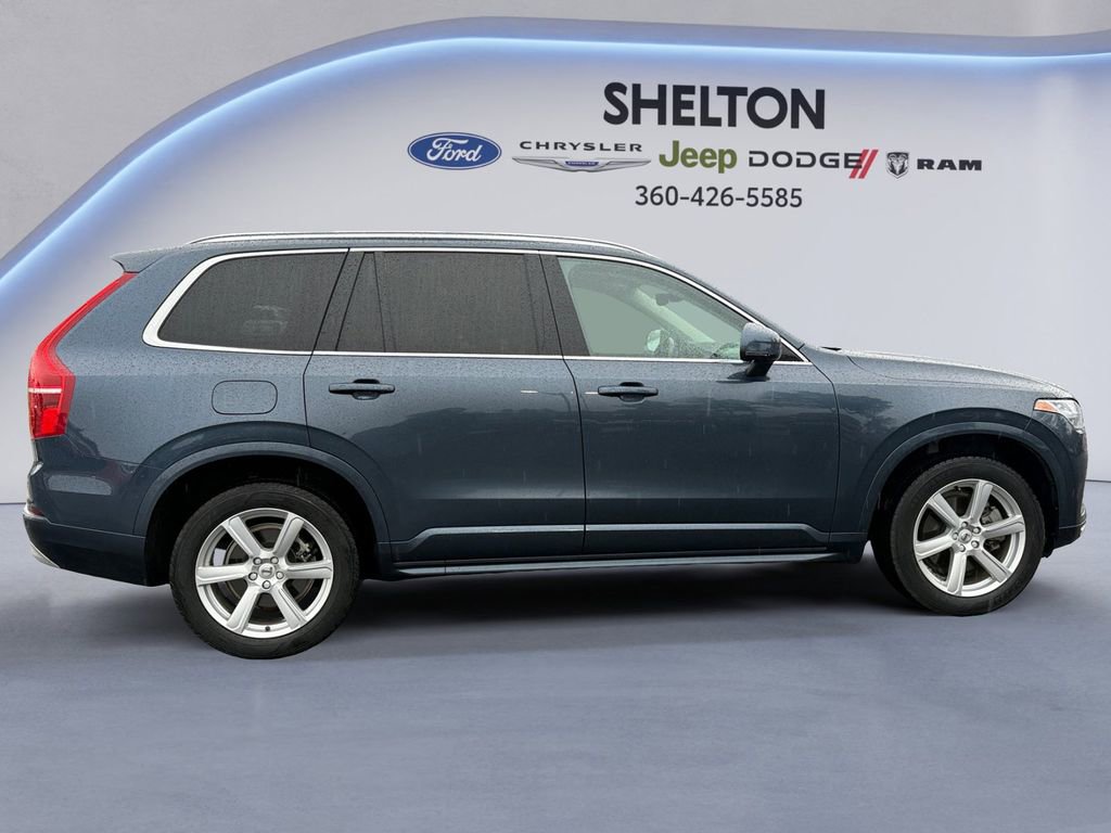 Used 2022 Volvo XC90 T6 Momentum image 6