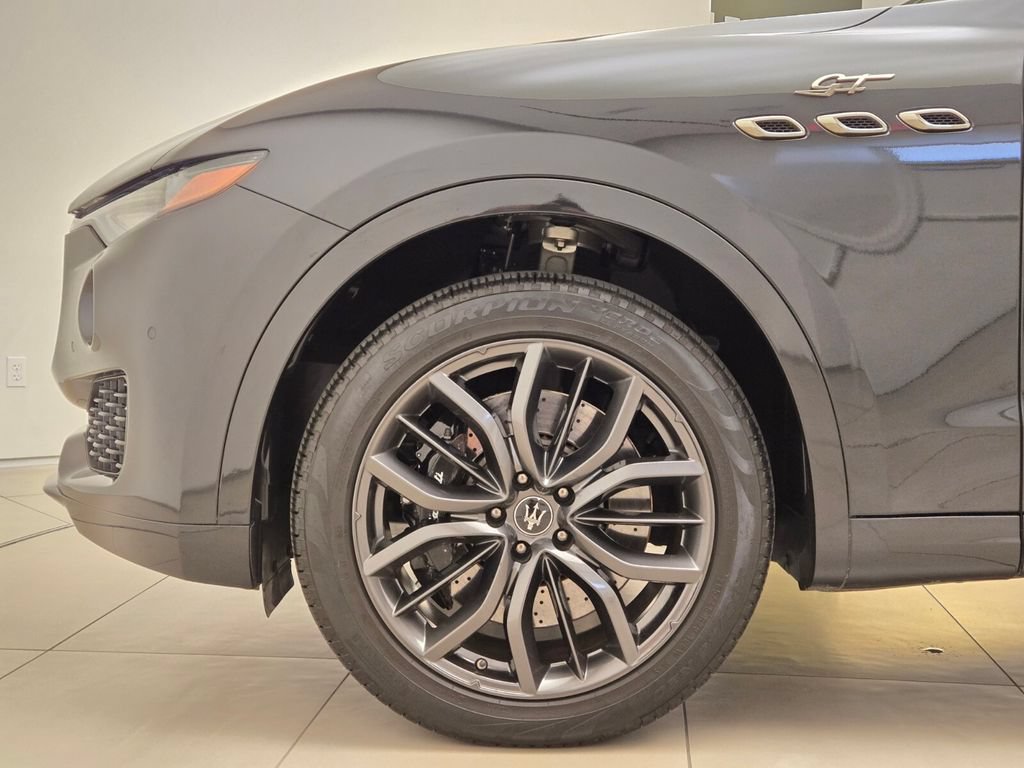 Certified 2024 Maserati Levante GT Ultima AWD/4WD image 13