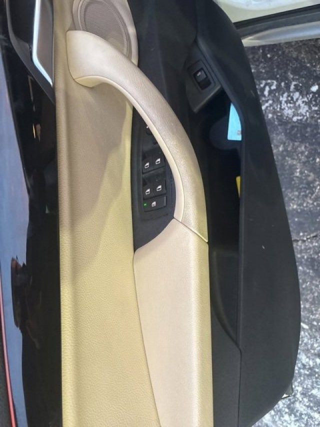 Used 2016 BMW X1 xDrive28i image 10