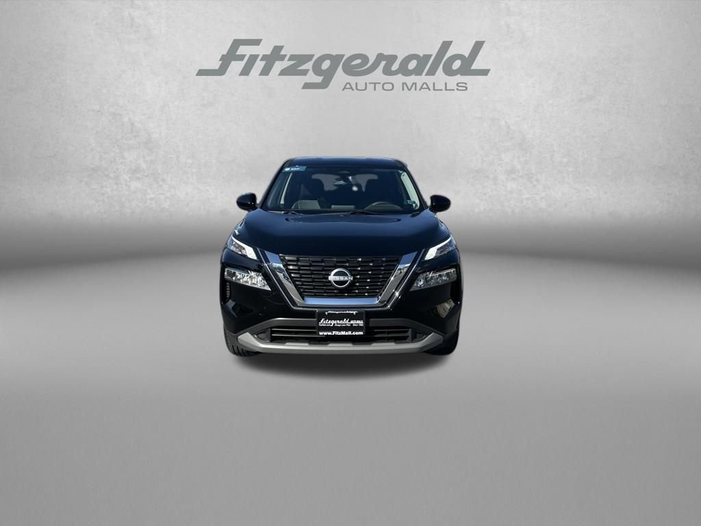 Used 2023 Nissan Rogue SV AWD/4WD image 2