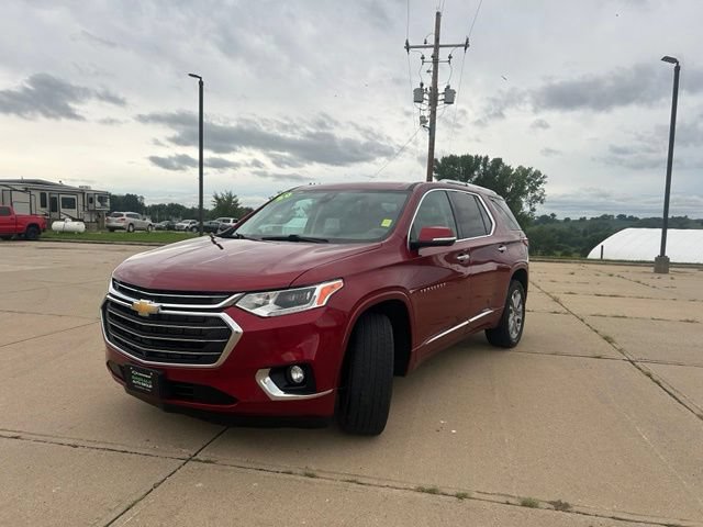 Used 2020 Chevrolet Traverse Premier FWD image 3